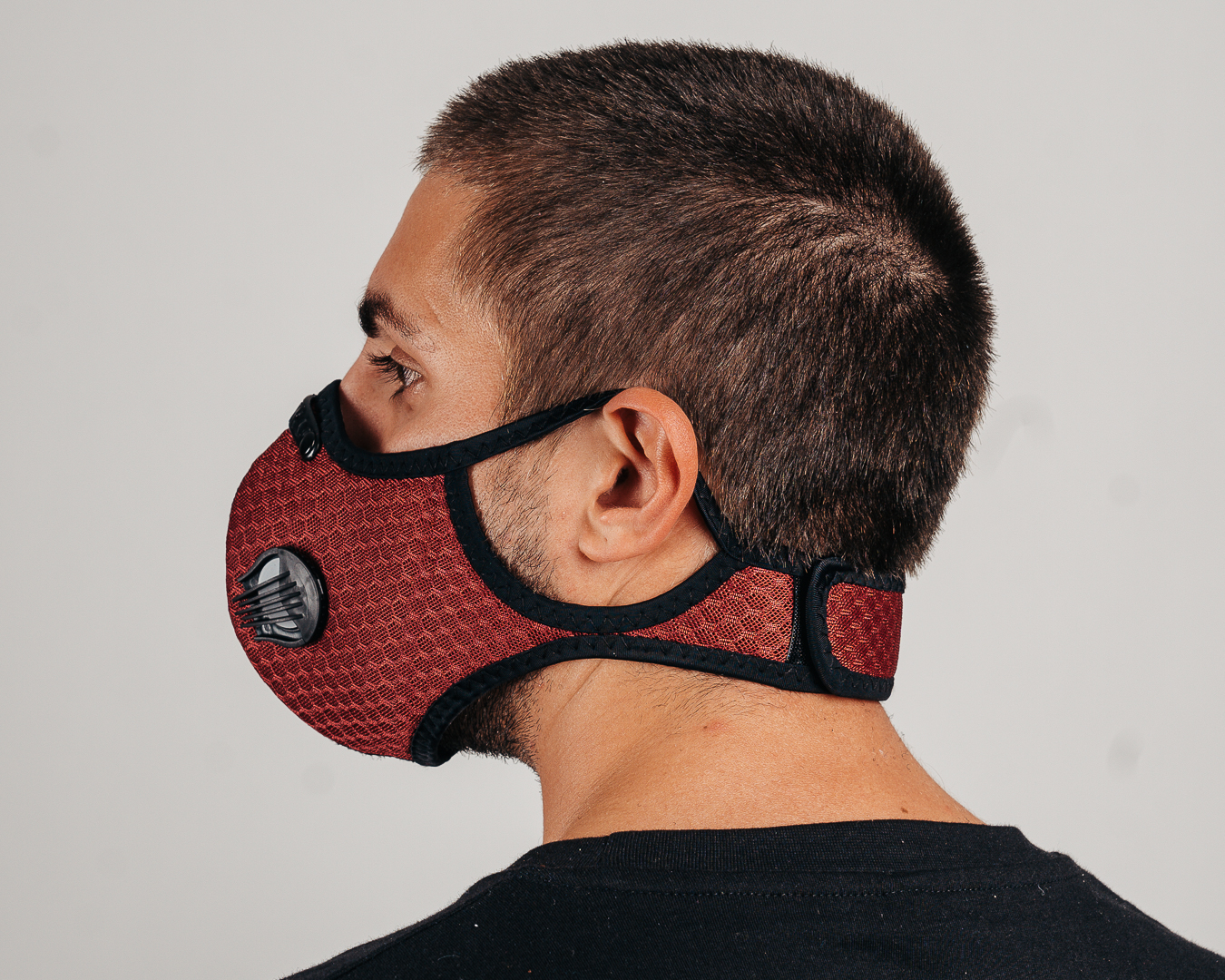 Sport Mask Outdoor Red Face Mask Equip face mask