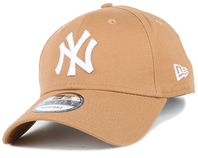 tan yankees hat