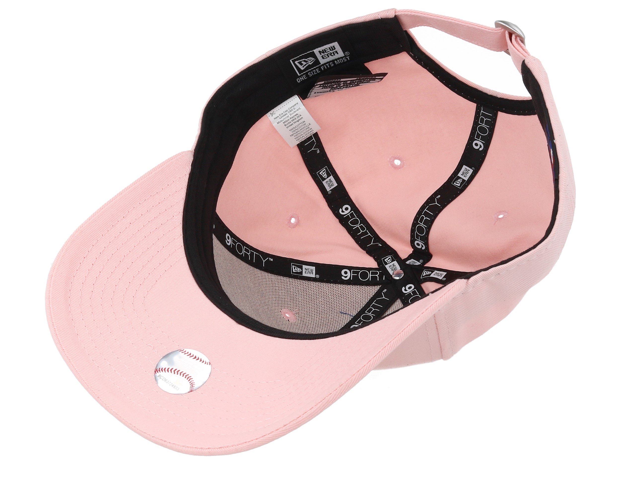 Light pink fitted hat