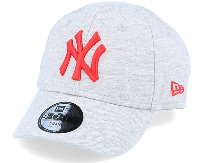 red yankees jersey