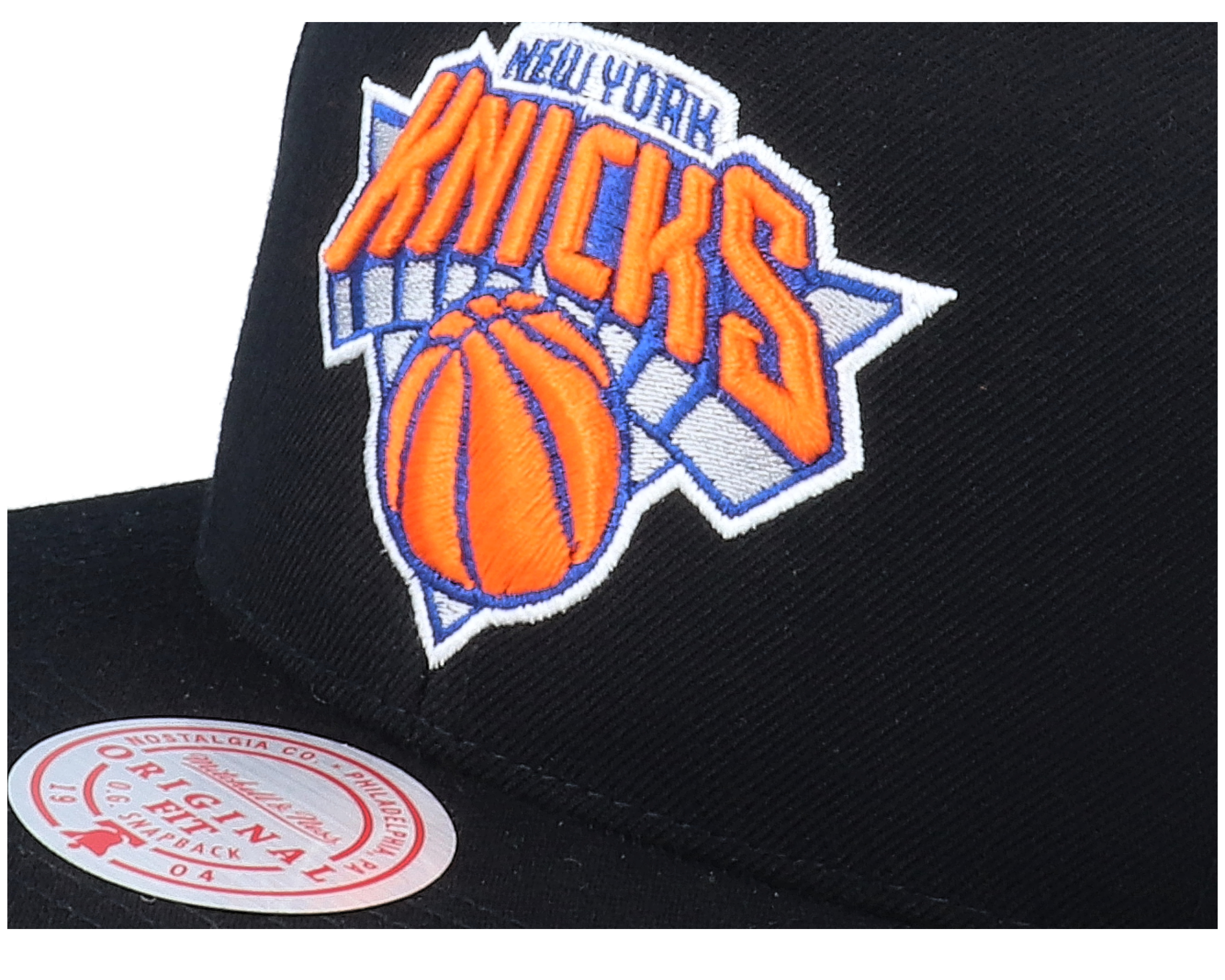 New York Knicks Wool Solid Black Snapback - Mitchell & Ness caps ...