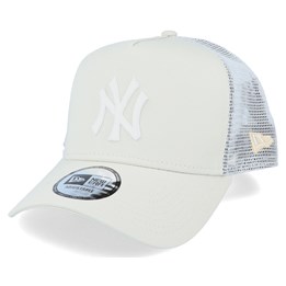 white yankees hat