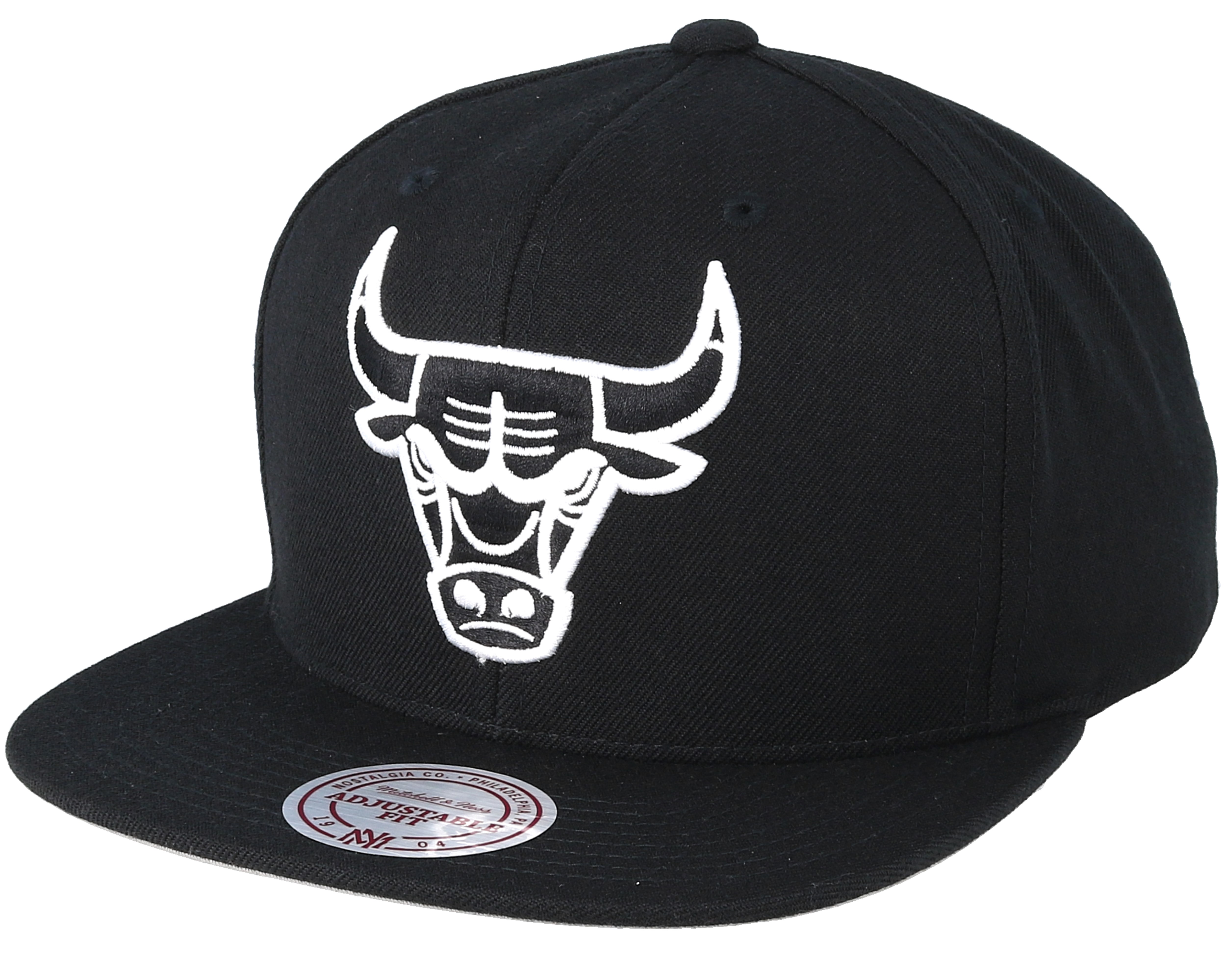 Chicago Bulls Wool Solid Black/White Snapback - Mitchell ...
