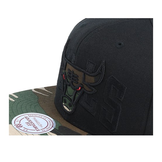 chicago bulls camo snapback