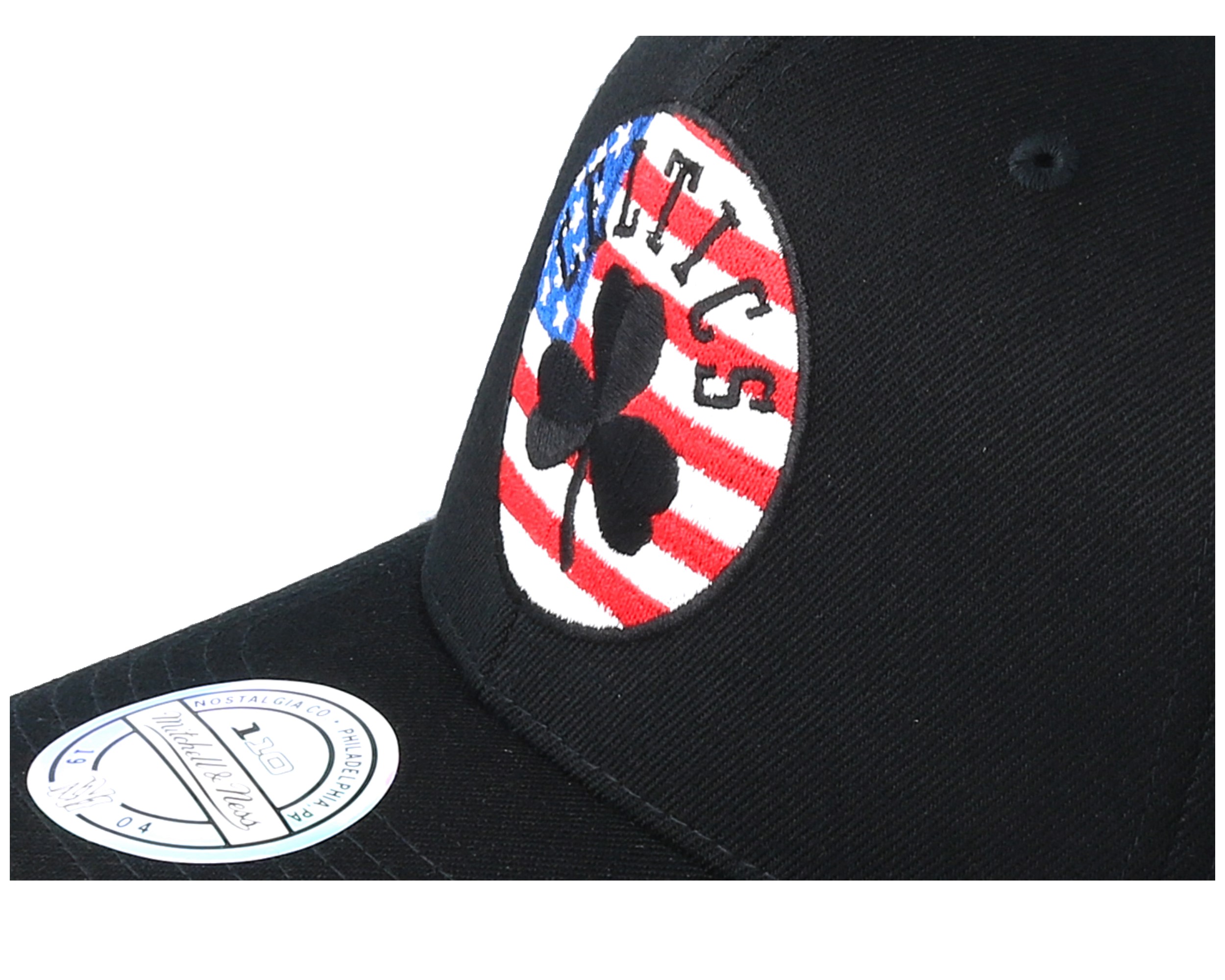 Boston Celtics USA Logo 110 Black Adjustable - Mitchell & Ness caps - Hatstorecanada.com