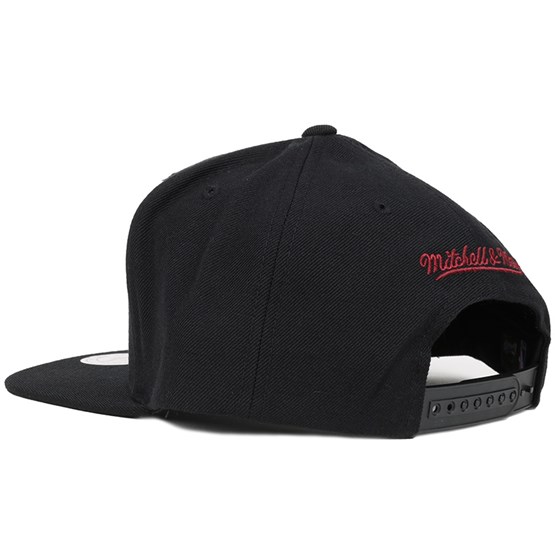 upside down logo baseball cap