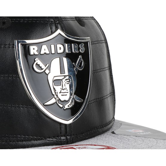 black and gold raiders hat